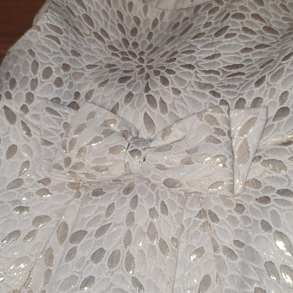Dress - Picture 2 of 4